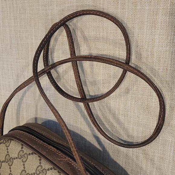 Authentic Gucci vintage sling bag - Picture 7 of 11
